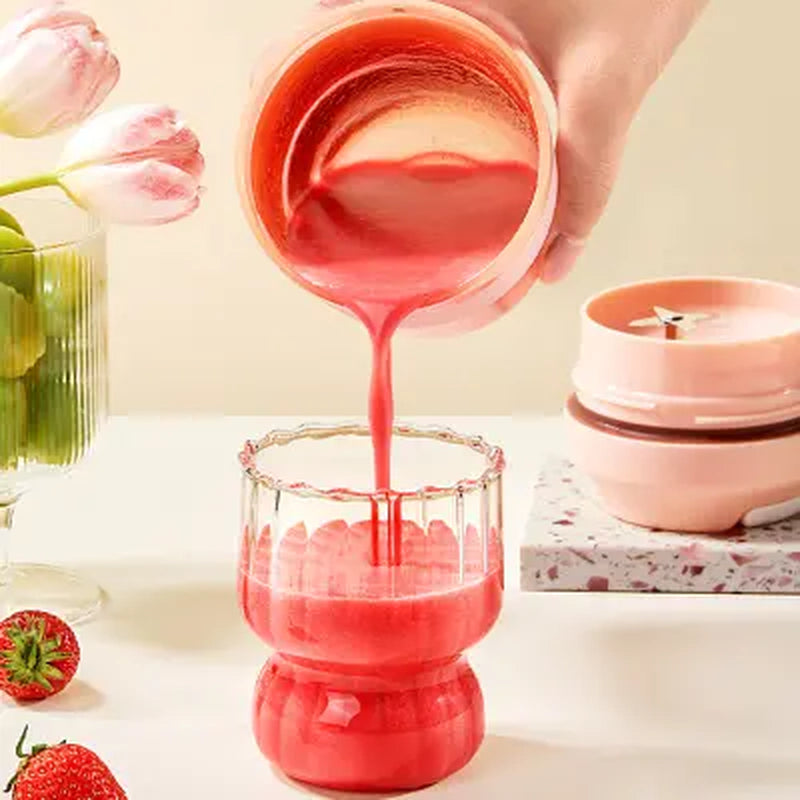 Portable Blender Juicer Cup Rechargeable with 4 Blades for Shakes and Smoothies Maker 400Ml Fresh Fruit Mixer Juicer Cup