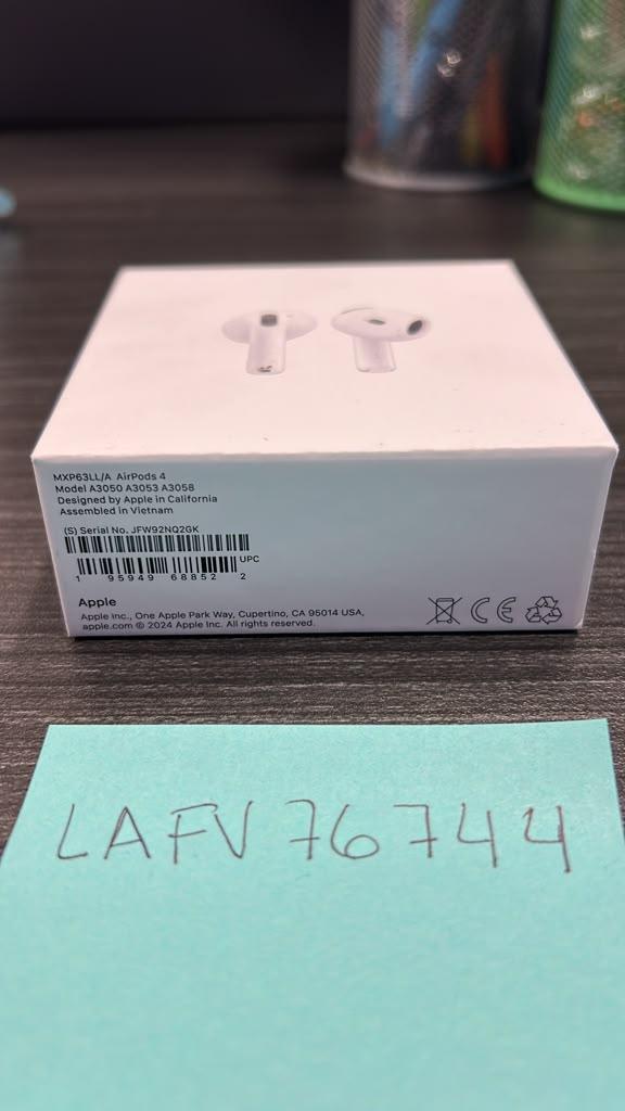 Apple AirPods (4th Gen) JeiperdShop