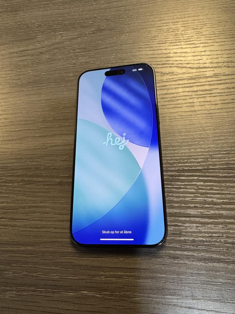iPhone 16 Pro Max reacondicionado JeiperdShop