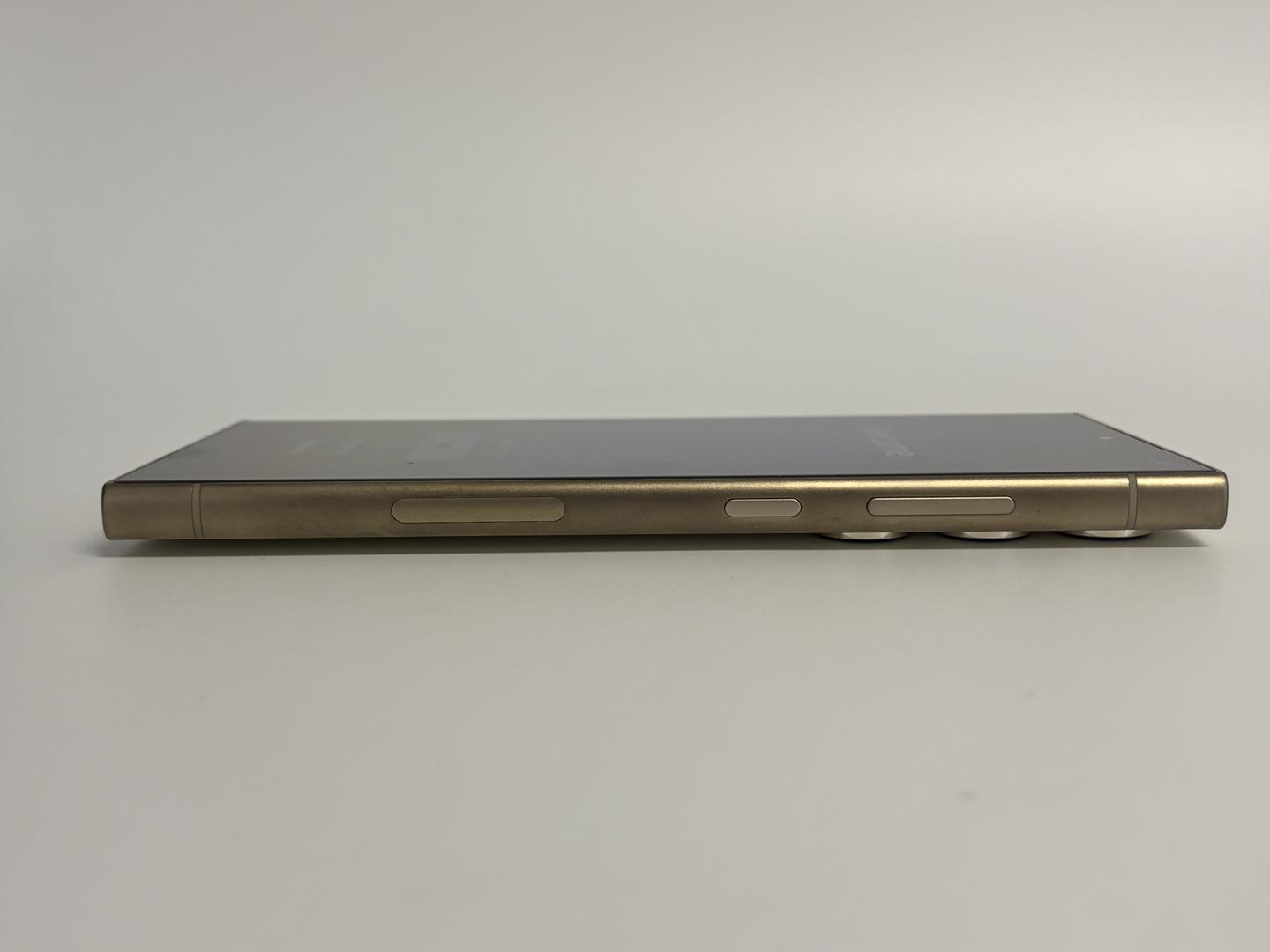 Galaxy S24 Ultra reacondicionado JeiperdShop