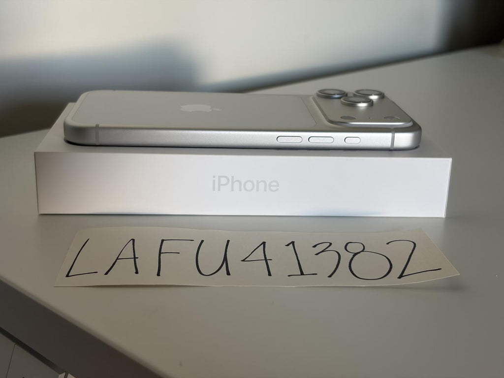 iPhone 17 Pro Max reacondicionado JeiperdShop