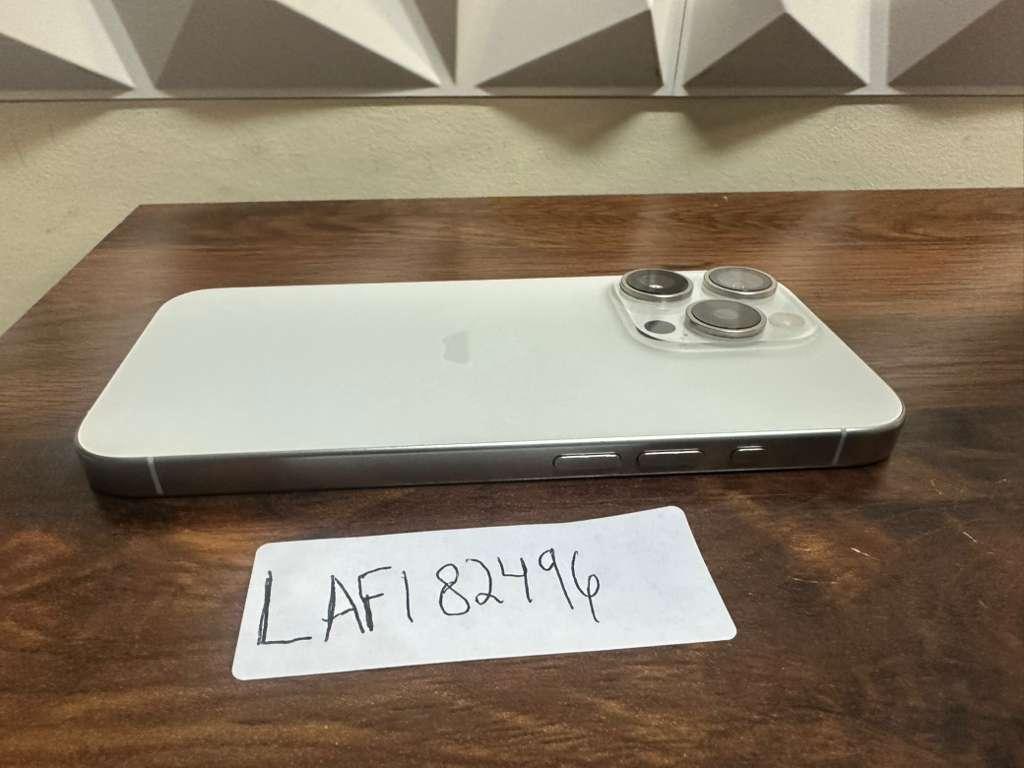 iPhone 15 Pro reacondicionado JeiperdShop