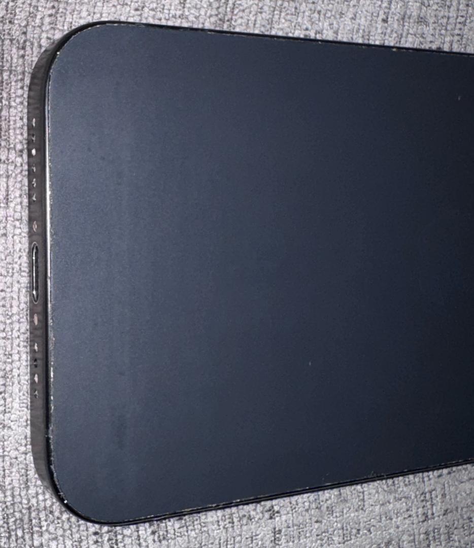 iPhone 15 Pro Max reacondicionado JeiperdShop