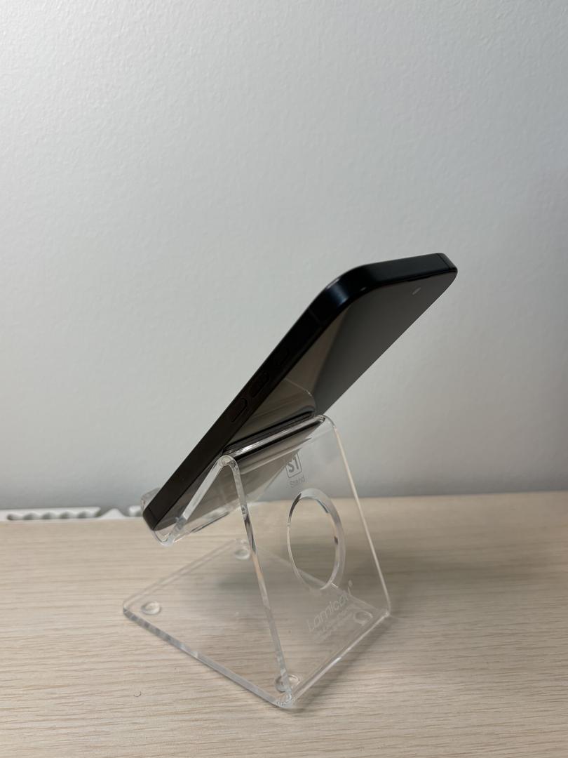 iPhone 16 Pro reacondicionado JeiperdShop