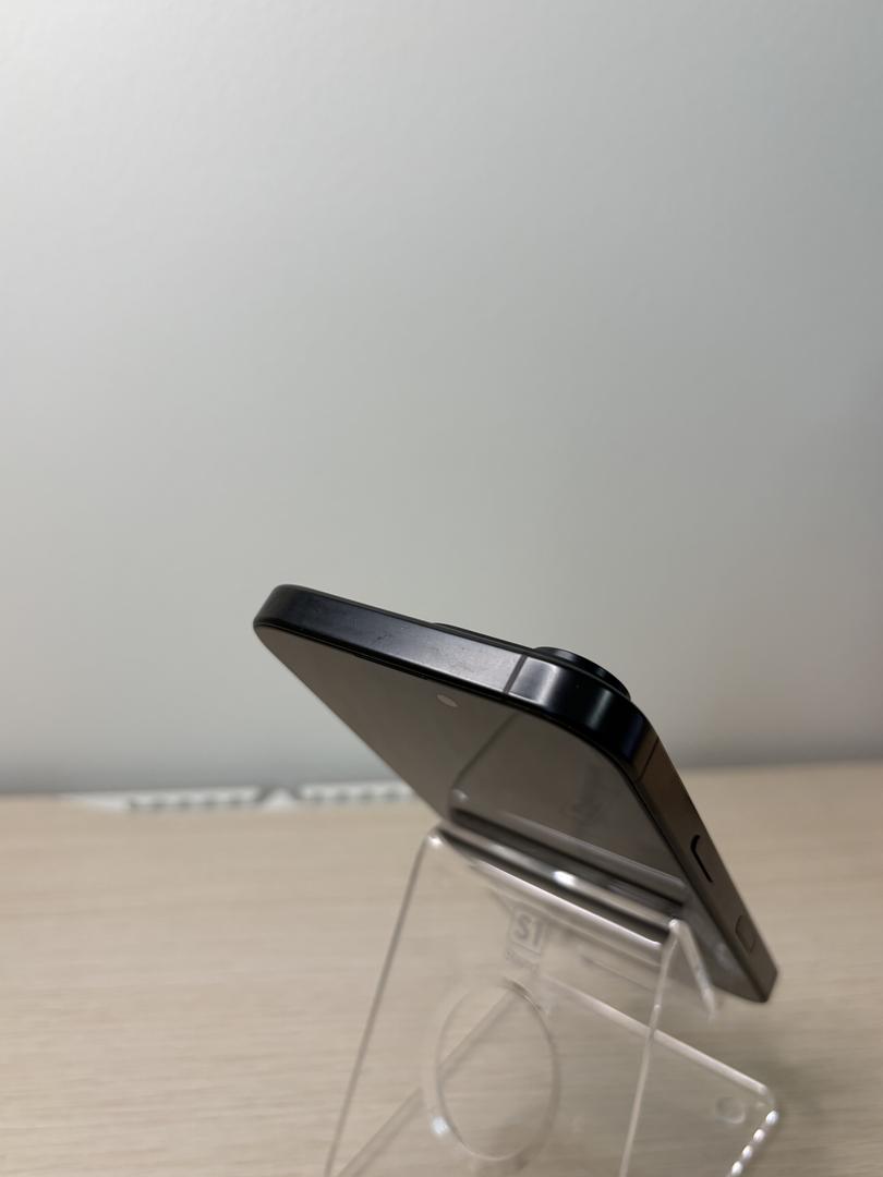 iPhone 16 Pro reacondicionado JeiperdShop